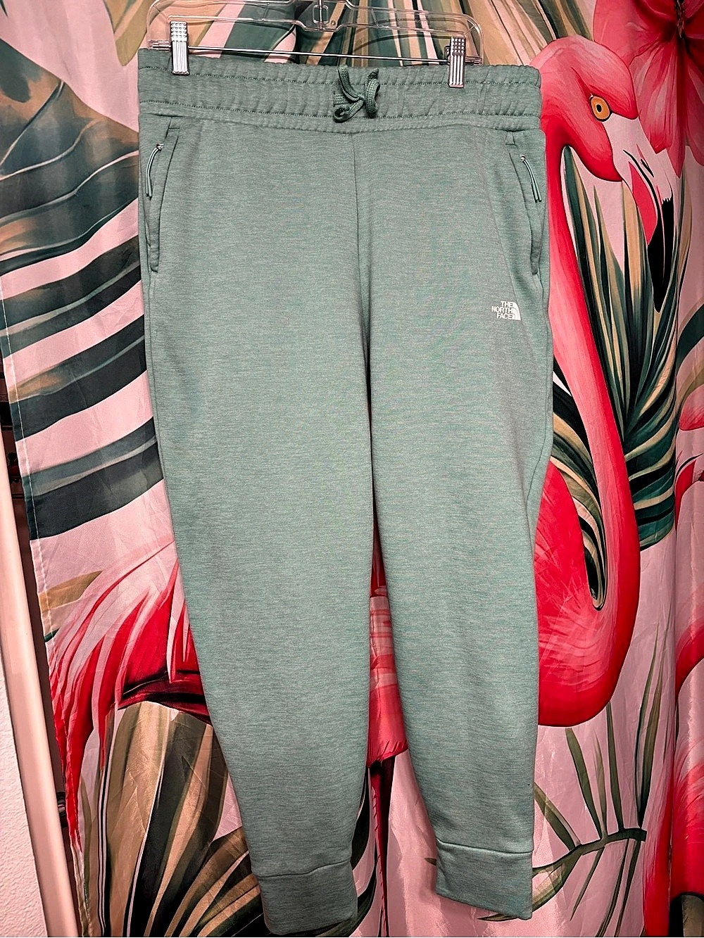 The North Face Women's Green Joggers Size Large Like New